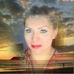 Meet your Posher, Lupita